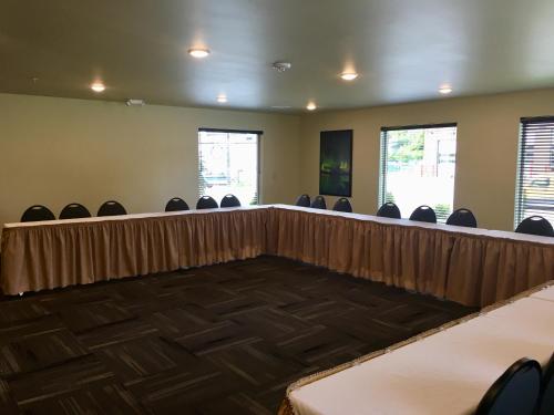 Aspen Suites Hotel Homer in Homer (AK) Aspen Suites Hotel Homer in Homer (AK)