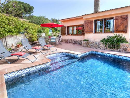 Holiday Home Les Agudes in Caldes De Malavella Holiday Home Les Agudes in Caldes De Malavella
