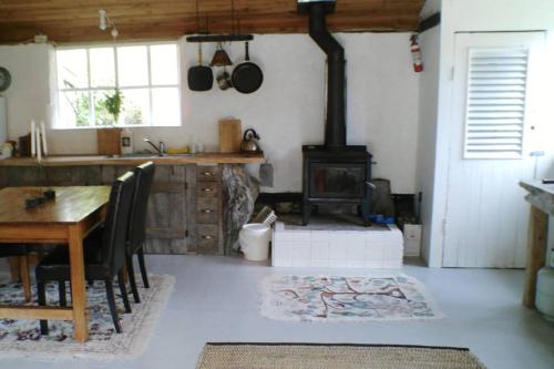 Provence Cottage in Suburb Provence Cottage in Suburb