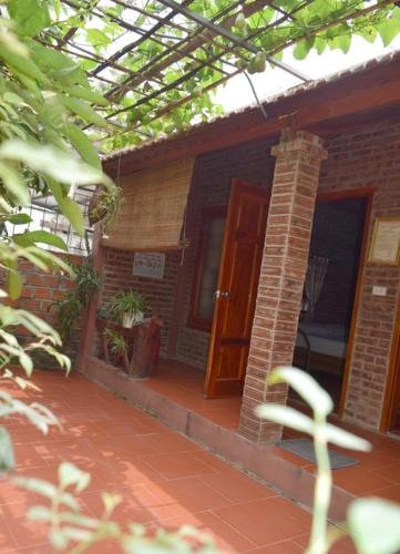 Van Long Family Homestay in Ху Дам Ван Лонг Van Long Family Homestay in Ху Дам Ван Лонг