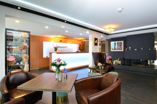 Vestíbulo, Parkhotel Residenz in Sankt Peter-Ording Vestíbulo, Parkhotel Residenz in Sankt Peter-Ording