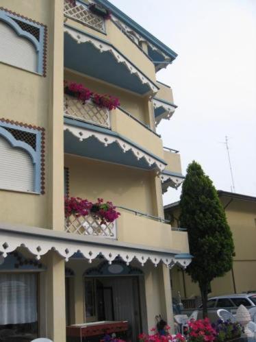 This photo about Hotel Maxim shared on HyHotel.com