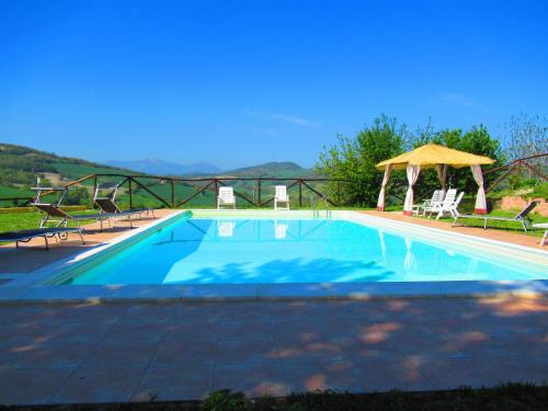 Swimming pool, Casa dei Sogni d'Oro in Arcevia Swimming pool, Casa dei Sogni d'Oro in Arcevia