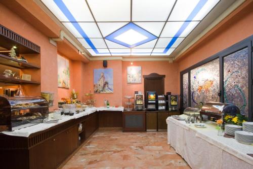 Restaurant, Hotel La Pace in Pisa Restaurant, Hotel La Pace in Pisa