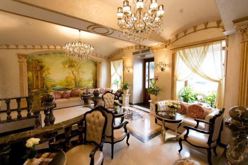 大堂, AllureInn Hotel and Spa in 切爾諾夫策 大堂, AllureInn Hotel and Spa in 切爾諾夫策