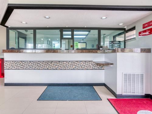 Lobby, Dallas Love Field Inn in Dallas (TX) Lobby, Dallas Love Field Inn in Dallas (TX)