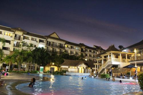 ONE Oasis A8 AT THE BACK OF SM MALL DAVAO FREE POOL in Ecoland ONE Oasis A8 AT THE BACK OF SM MALL DAVAO FREE POOL in Ecoland