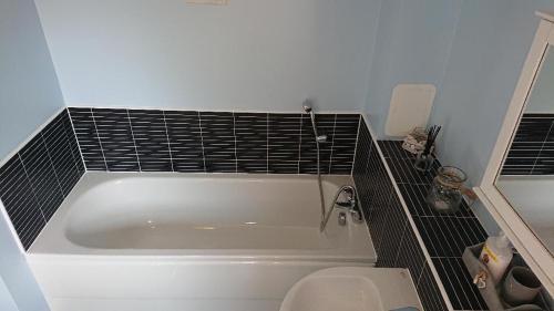 Bathroom, Sea Esta in Cellardyke Bathroom, Sea Esta in Cellardyke