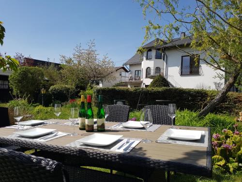 Food and beverages, Rosenschlosschen in Landkern Food and beverages, Rosenschlosschen in Landkern