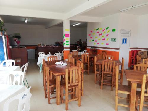 Étterem, Hotel Villa Marán Chachalacas Ambiente Familiar (Hotel Villa Maran Chachalacas Ambiente Familiar) in Playa de Chachalacas Étterem, Hotel Villa Marán Chachalacas Ambiente Familiar (Hotel Villa Maran Chachalacas Ambiente Familiar) in Playa de Chachalacas
