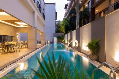 Swimming pool, Woovo Phuket Patong in Phuket Swimming pool, Woovo Phuket Patong in Phuket