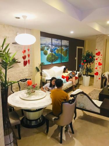 Estrella Del Mar Resort & Restaurant in Toledo City Estrella Del Mar Resort & Restaurant in Toledo City