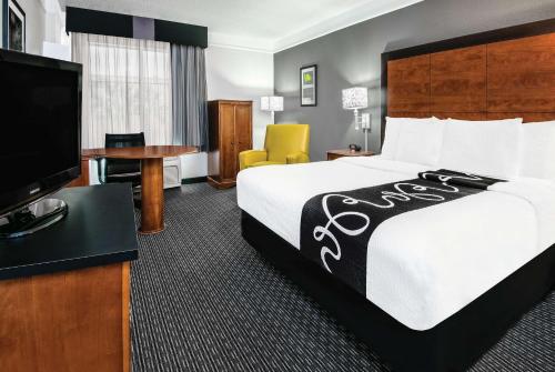 Facilities, La Quinta Inn & Suites by Wyndham San Antonio Riverwalk in San Antonio (TX) Facilities, La Quinta Inn & Suites by Wyndham San Antonio Riverwalk in San Antonio (TX)