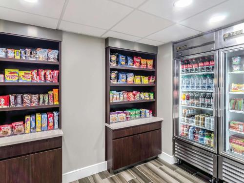 Facilities, La Quinta Inn & Suites by Wyndham Myrtle Beach - N Kings Hwy in Myrtle Beach (SC) Facilities, La Quinta Inn & Suites by Wyndham Myrtle Beach - N Kings Hwy in Myrtle Beach (SC)