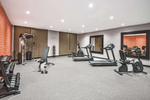 Fitness center, La Quinta Inn & Suites by Wyndham Dallas Grand Prairie North in Irving Fitness center, La Quinta Inn & Suites by Wyndham Dallas Grand Prairie North in Irving