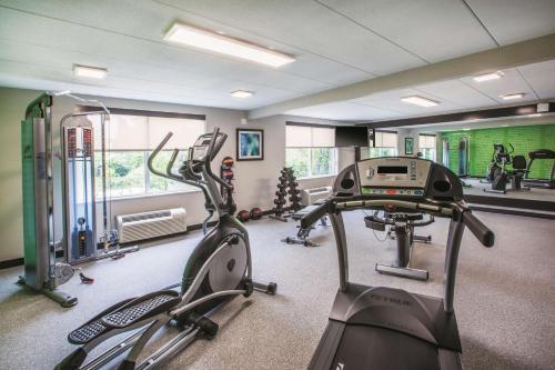 健身中心/健身設施, 斯特布里奇溫德姆拉昆塔套房酒店 (La Quinta Inn & Suites by Wyndham Sturbridge) in 斯特布里奇(MA) 健身中心/健身設施, 斯特布里奇溫德姆拉昆塔套房酒店 (La Quinta Inn & Suites by Wyndham Sturbridge) in 斯特布里奇(MA)