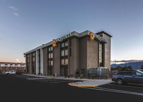 Facilities, La Quinta Inn & Suites by Wyndham Colorado Springs North in Colorado Springs (CO) Facilities, La Quinta Inn & Suites by Wyndham Colorado Springs North in Colorado Springs (CO)