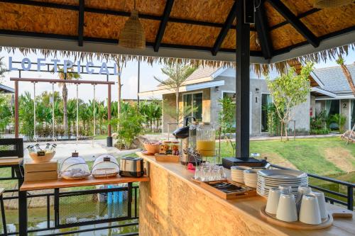 Food and beverages, Loftpical Resort in Pa klok Food and beverages, Loftpical Resort in Pa klok