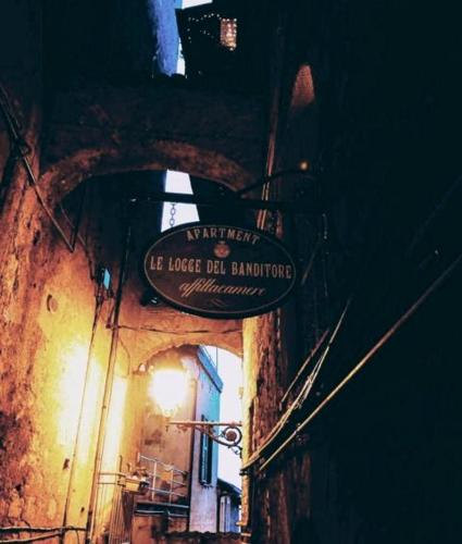 Entrance, Le Logge del Banditore in Anagni Entrance, Le Logge del Banditore in Anagni