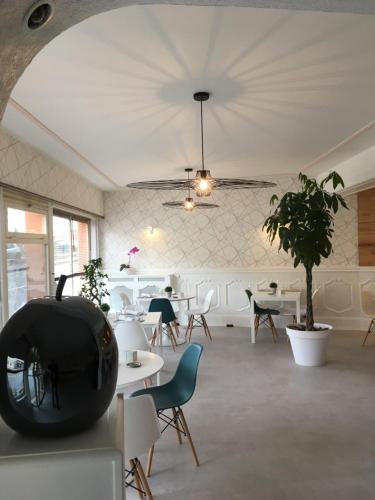 Hôtel Aux Vendanges de Bourgogne (Hotel Aux Vendanges de Bourgogne) in Παρέ-λε-Μονιάλ Hôtel Aux Vendanges de Bourgogne (Hotel Aux Vendanges de Bourgogne) in Παρέ-λε-Μονιάλ