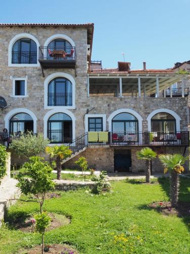 蘇珊娜公寓式酒店 (Apartments Susanna) in 烏爾齊尼 蘇珊娜公寓式酒店 (Apartments Susanna) in 烏爾齊尼