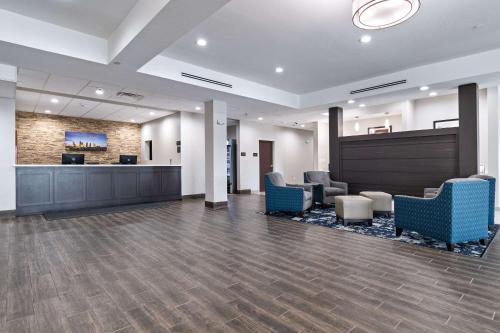 Lobby, Comfort Suites Humble Houston IAH in East Houston Lobby, Comfort Suites Humble Houston IAH in East Houston