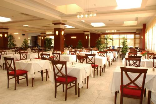 Restoran, Montenegro Beach Resort in Boreti Restoran, Montenegro Beach Resort in Boreti