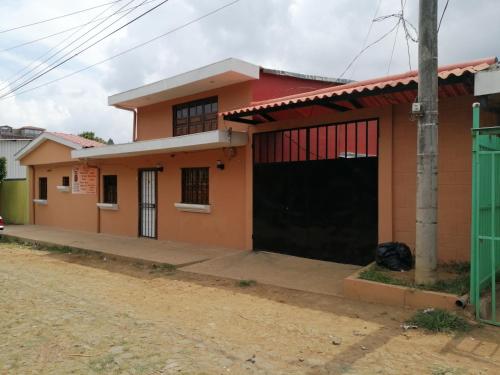 Hotel El Buho Cafe y Hostal