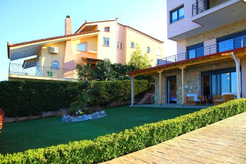 Comfy flat with Garden near the Beach in Theologos (Fthiotis) Comfy flat with Garden near the Beach in Theologos (Fthiotis)