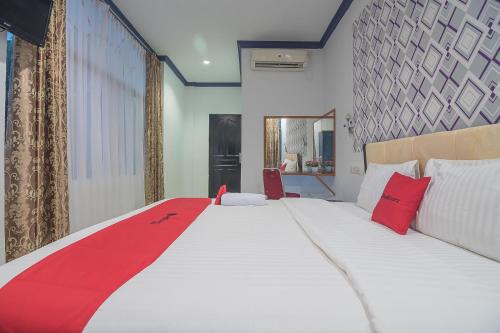 RedDoorz near RSUD Embung Fatimah Batam near Barelang Bridge RedDoorz near RSUD Embung Fatimah Batam near Barelang Bridge