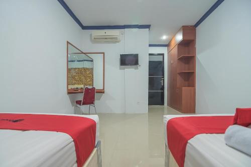 RedDoorz near RSUD Embung Fatimah Batam near Barelang Bridge RedDoorz near RSUD Embung Fatimah Batam near Barelang Bridge