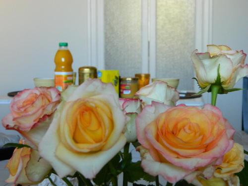 Food and beverages, Chambre D'hote Zen Chez Philippe in Saint-Just Food and beverages, Chambre D'hote Zen Chez Philippe in Saint-Just