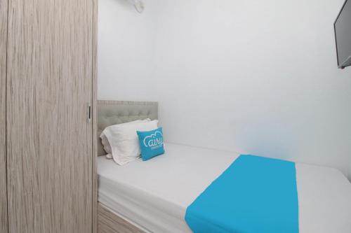 This photo about Airy Eco Syariah Pasar Kemis Raya Ruko Kutajaya Tangerang shared on HyHotel.com