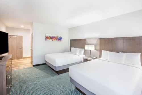 La Quinta Inn & Suites by Wyndham Dallas Duncanville in Данканвилл La Quinta Inn & Suites by Wyndham Dallas Duncanville in Данканвилл