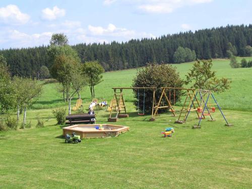 ملعب للأطفال, Hotel Märchenwald (Hotel Marchenwald) in Haidmuhle ملعب للأطفال, Hotel Märchenwald (Hotel Marchenwald) in Haidmuhle