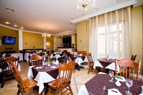 Restaurant, City Club Hotel in Kharkiv Restaurant, City Club Hotel in Kharkiv