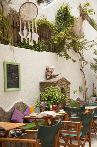 Facilities, Gioma Hotel in Lampi Facilities, Gioma Hotel in Lampi