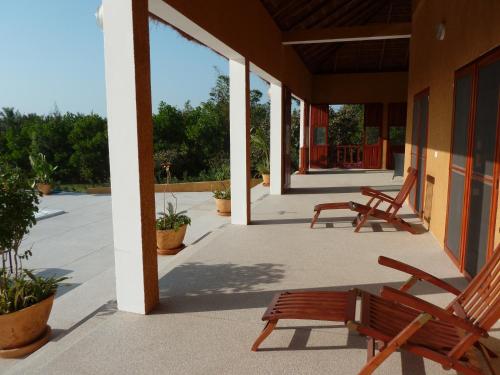 Ocean Lodge Resort in Diembéreng Ocean Lodge Resort in Diembéreng
