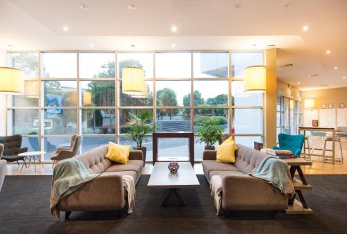Lobby, ibis Melbourne Glen Waverley in Glen Waverley Lobby, ibis Melbourne Glen Waverley in Glen Waverley
