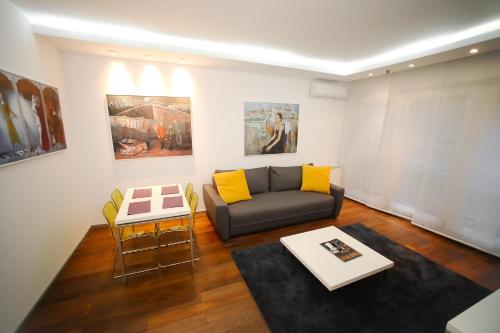 STATUS Superior Apartments in Novi Beograd STATUS Superior Apartments in Novi Beograd