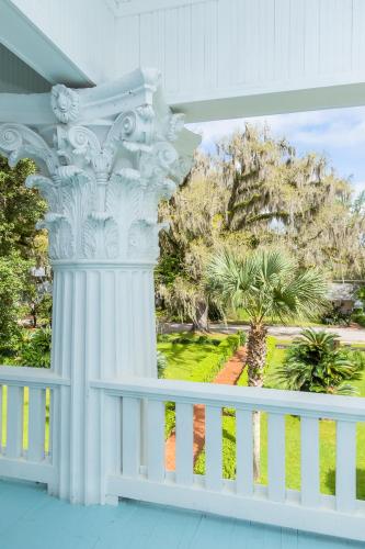 Balcony/terrace, Herlong Mansion Bed & Breakfast in Micanopy (FL) Balcony/terrace, Herlong Mansion Bed & Breakfast in Micanopy (FL)