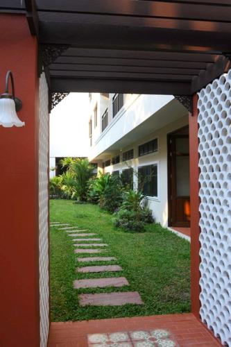 バーン クン ナーイ14