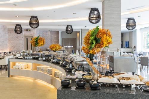 Đồ ăn và thức uống, Kantary 304 Hotel Prachinburi in Prachinburi Đồ ăn và thức uống, Kantary 304 Hotel Prachinburi in Prachinburi