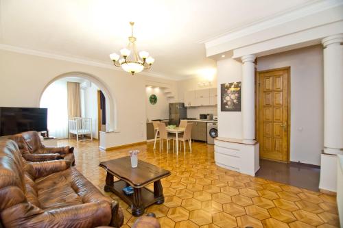 Seaside Luxury Apartment