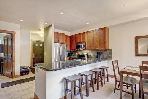 Ca1203 The Cache Condo in Copper Mountain (CO) Ca1203 The Cache Condo in Copper Mountain (CO)