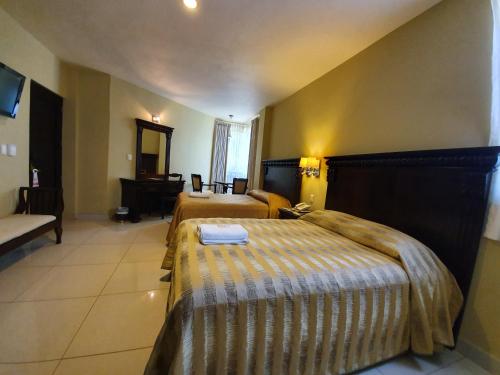 Hotel San Francisco in Espinal Hotel San Francisco in Espinal
