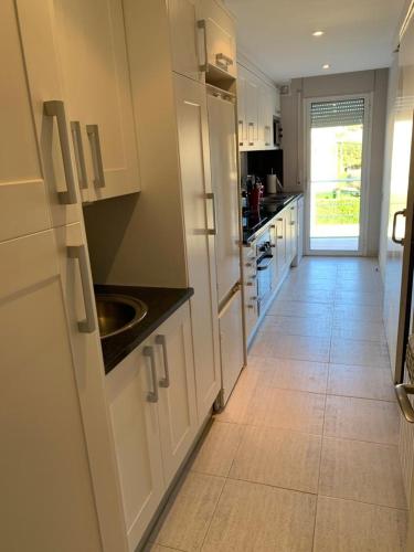 keuken, A 600 metros de la playa con piscina, ideal para familias in S'Agaro keuken, A 600 metros de la playa con piscina, ideal para familias in S'Agaro