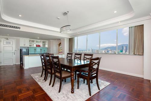 Konyha, Muong Thanh Luxury Song Han Hotel near Phap Lam Pagoda Konyha, Muong Thanh Luxury Song Han Hotel near Phap Lam Pagoda