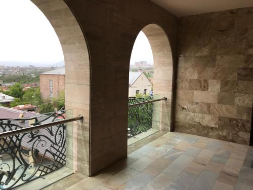 A Royal Luxury Villa In Center With Two Swimming Pools, Sauna and Jacuzzi. in Nork-Marash A Royal Luxury Villa In Center With Two Swimming Pools, Sauna and Jacuzzi. in Nork-Marash
