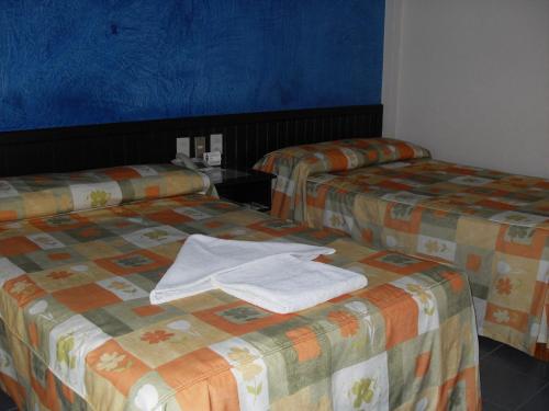 Hotel Playa Cristal image 6